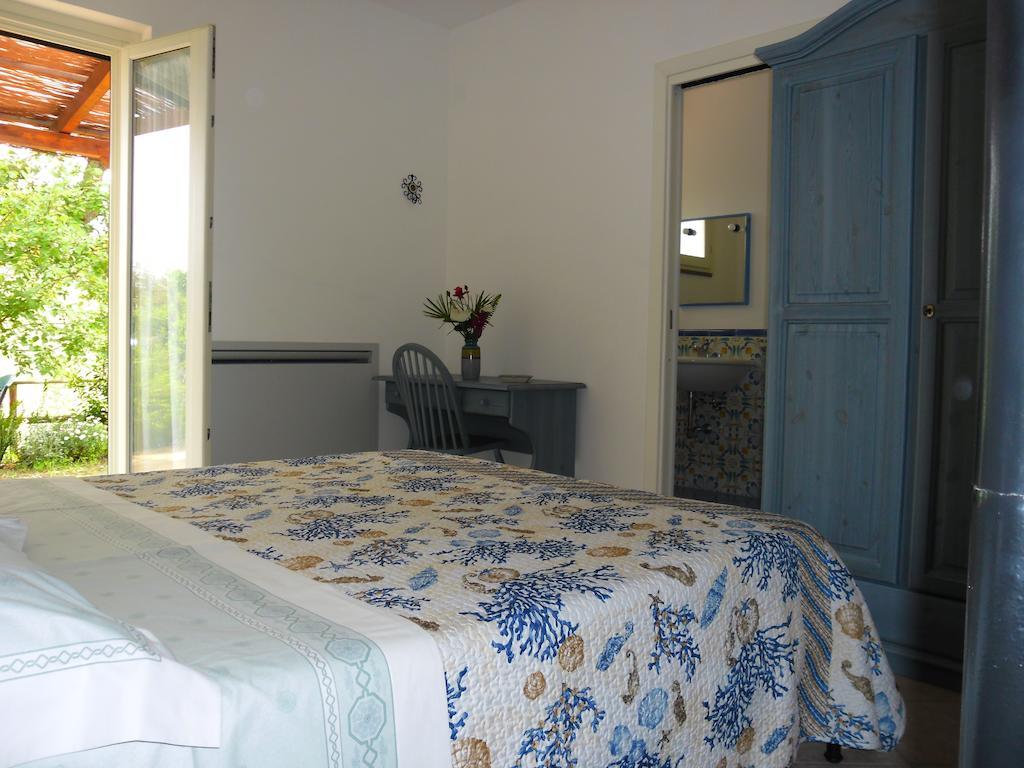Il Melograno Bed & Breakfast ปอลลิกา ห้อง รูปภาพ