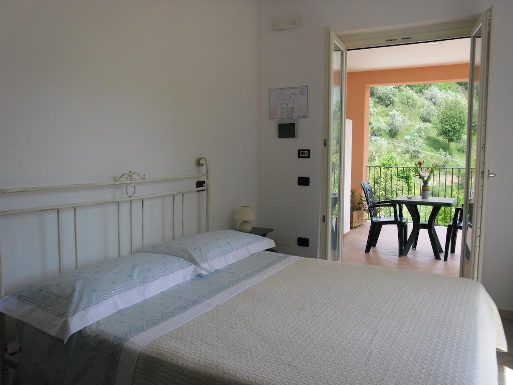 Il Melograno Bed & Breakfast ปอลลิกา ห้อง รูปภาพ