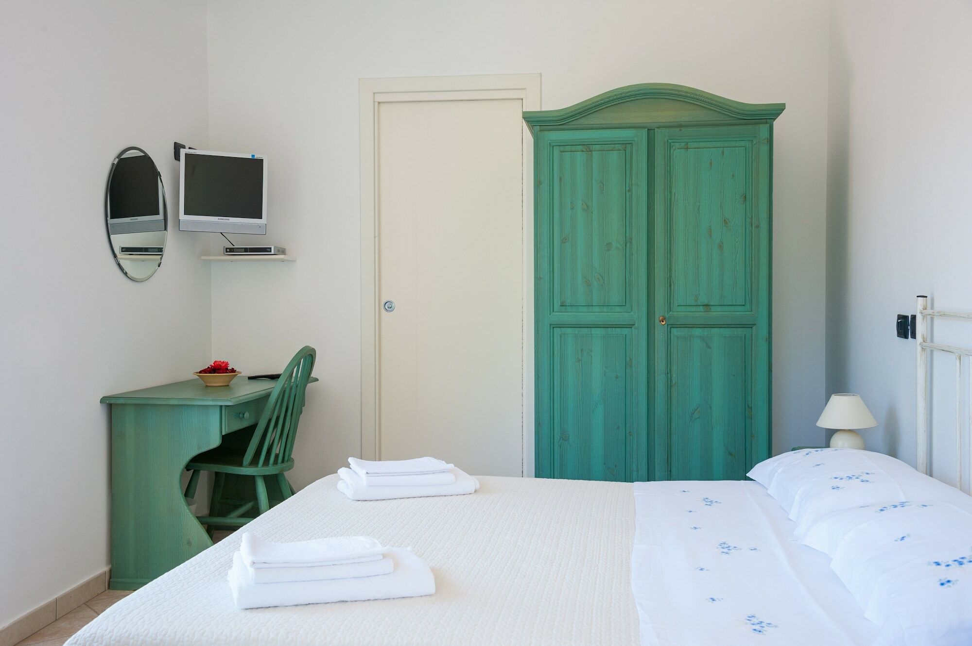 Il Melograno Bed & Breakfast ปอลลิกา ภายนอก รูปภาพ